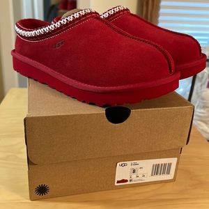 Ugg Tasman - Red - Size 8 - NIB